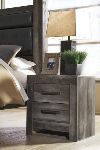 Wynnlow Nightstand