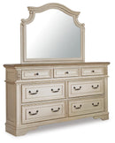 Realyn Bedroom Set