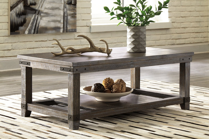 Danell Ridge Table Set